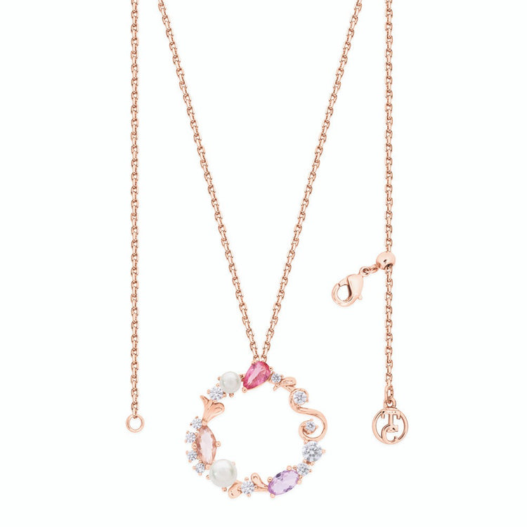 Maureen O'Hara Vintage Wreath Rose Gold Pendant